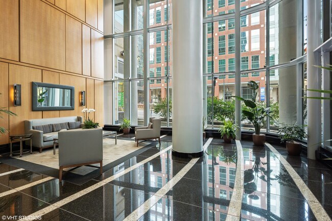 Photo - 345 N LaSalle St Unit 1505