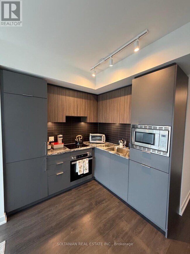 Photo - 20 O'Neill Rd Unit 1220