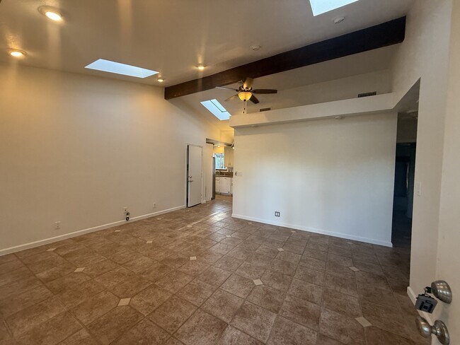 Photo - 1857 Vicente Dr