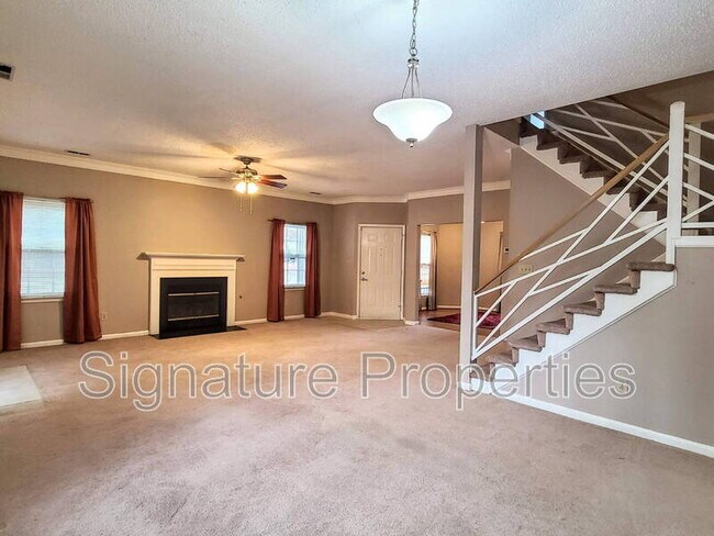 Photo - 901 Willow Point