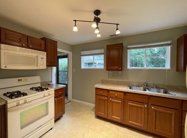 Photo - 32857 N Alleghany Rd