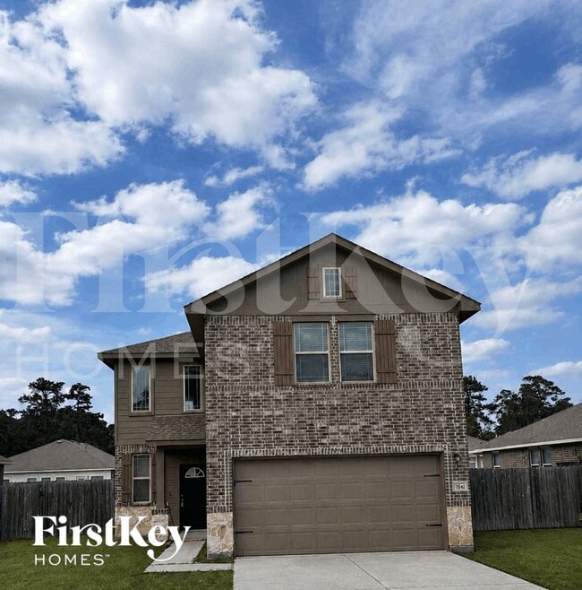 Building Photo - 15141 Meadow Glen S