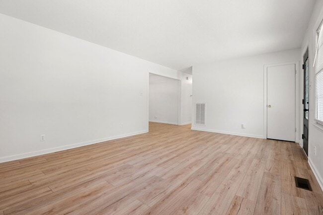 Photo - 1006 Willowdale Dr