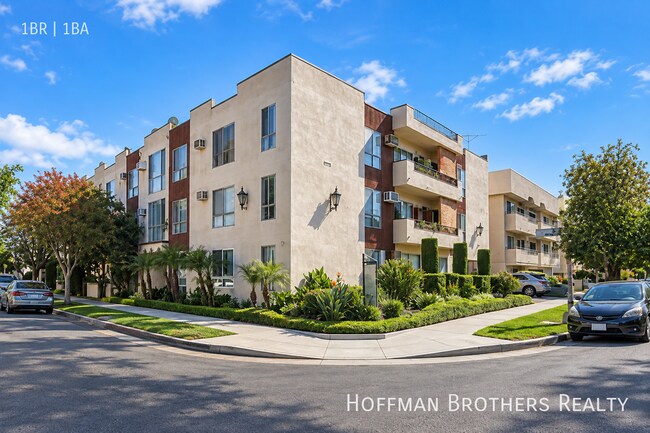 5726 Camellia Ave Unit 306
