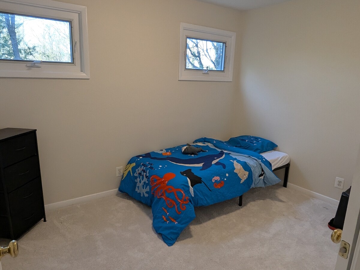 Photo - 125 W Park Dr