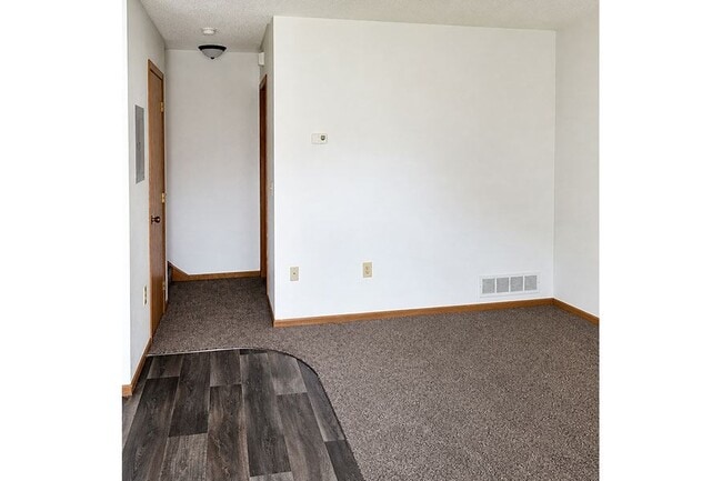 Photo - MEADOWVIEW TOWNHOMES
