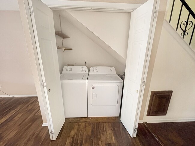 Photo - 413 W Kiowa Ave