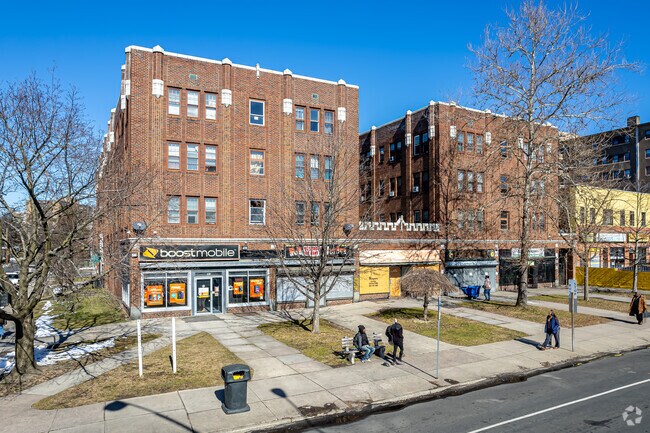Photo - The Willoughby Condominiums