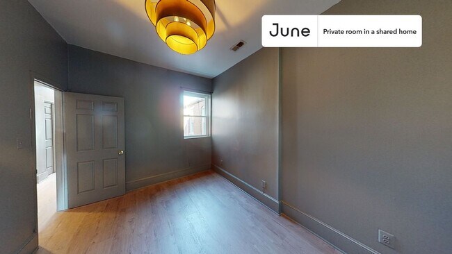 Room in Shared 4 bed/2 bath home in Columbia Heights