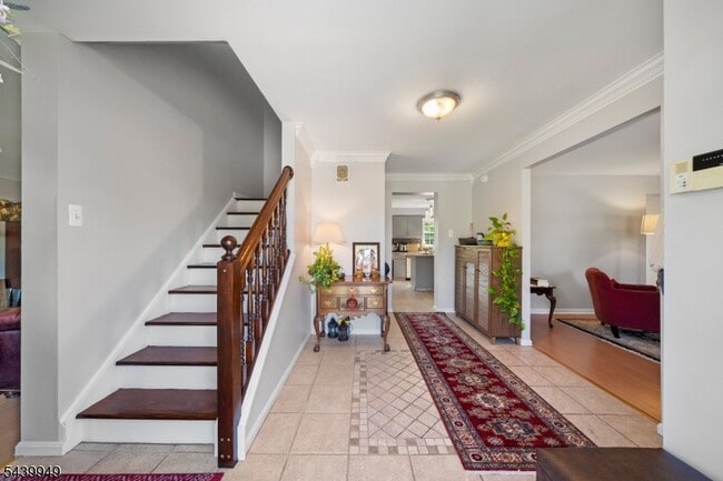 32 Montville Ave