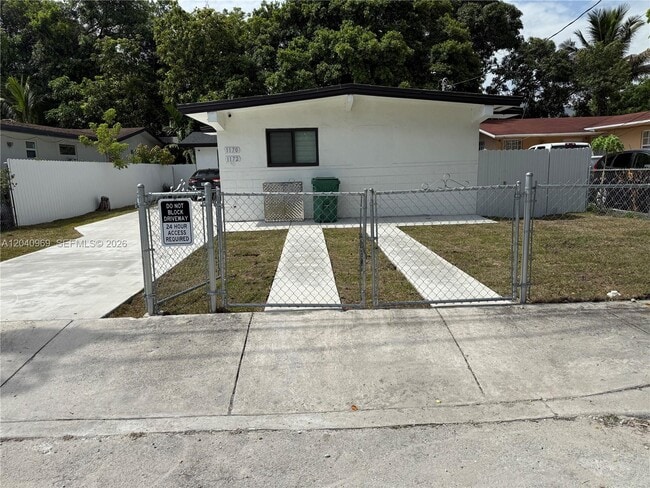 Photo - 1170 NW 25th St Unit 1170