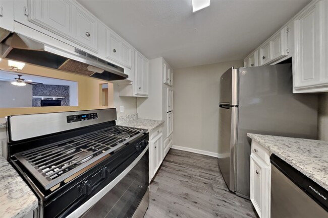 Photo - 3114 River Valley Dr