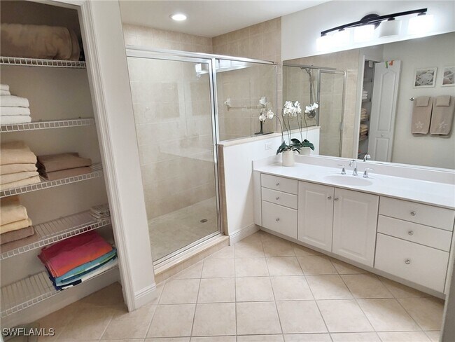 Photo - 11041 Gulf Reflections Drive Unit 305