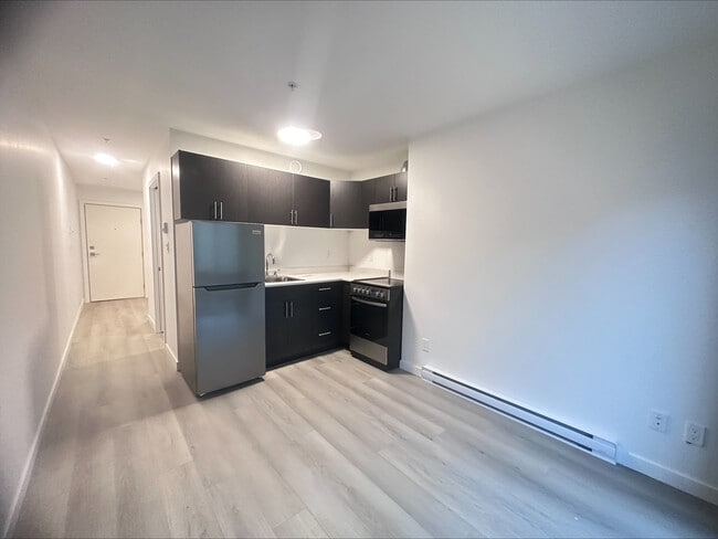 Photo - 995 England Ave