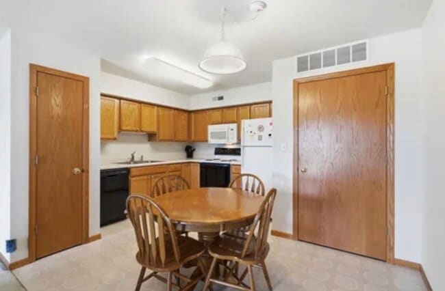 4701 Chadwick Rd Unit 8