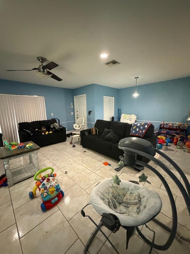 5362 SW 125th Ave