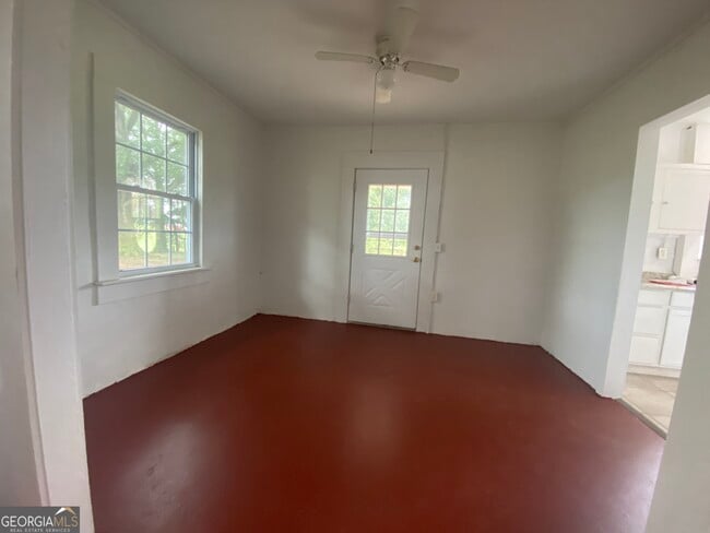 Photo - 1125 Moore Rd