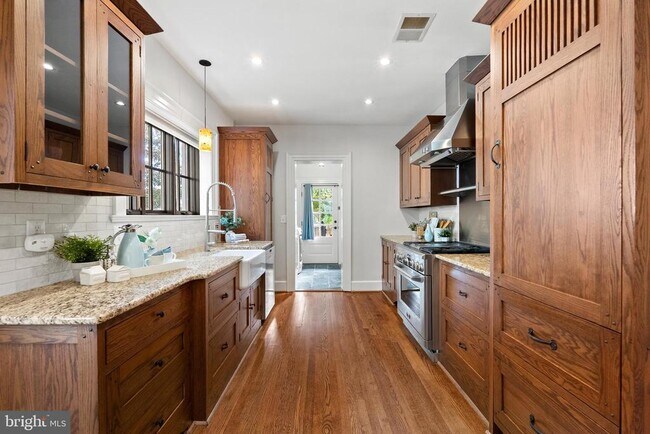 Photo - 200 Summers Dr
