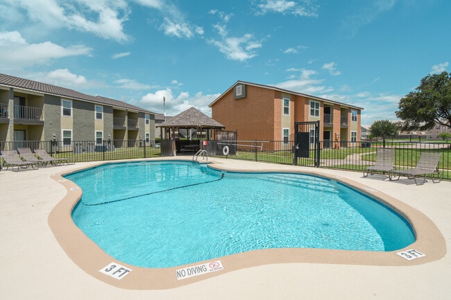 Photo - The Villas Apartments