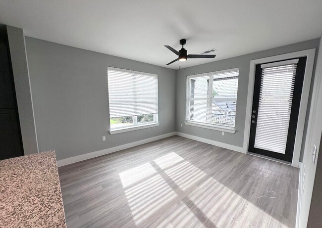 Photo - 5005 E Parmer Ln