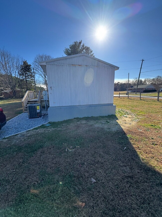 Photo - 40 Friendly Cir