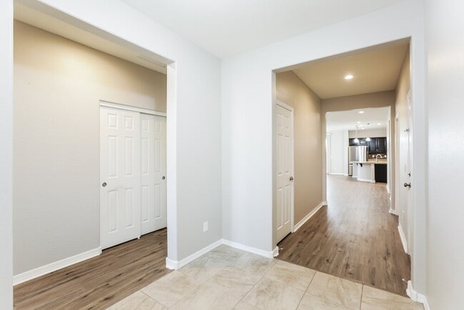 Photo - 6417 S 47th Dr