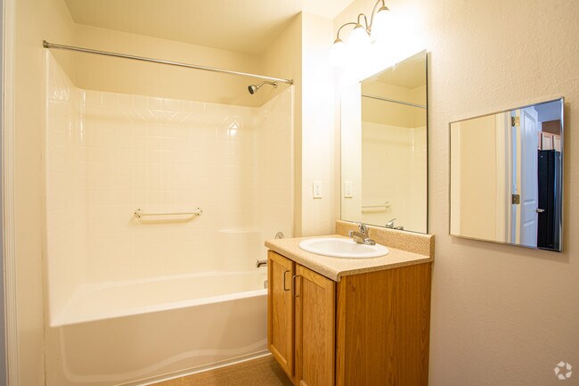 1BR, 1BA