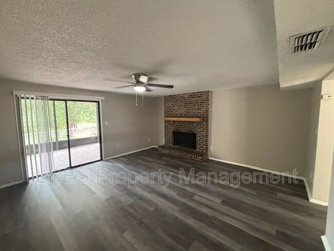 4974 Sanoma Village