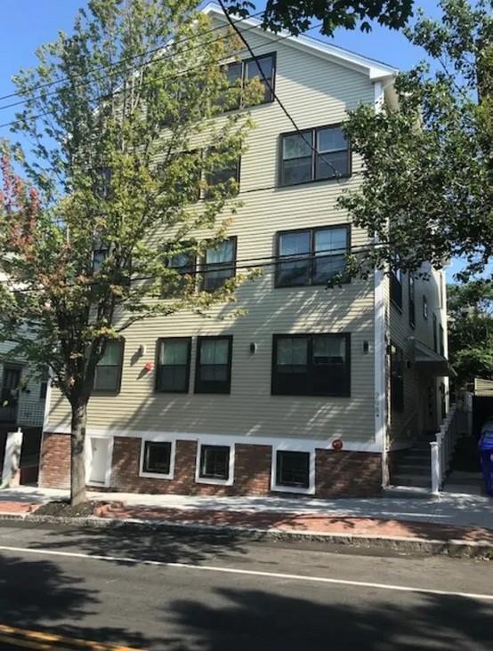 Building Photo - 298 Wickenden St Unit 7 Rental