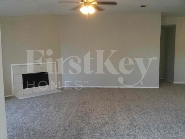 Photo - 820 Big Sky Ln