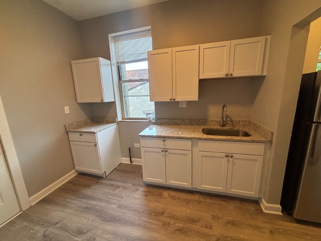 Photo - 634-636 E 44th St Unit 3E