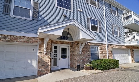Waterfront Apartments - Waterfront Apartments
