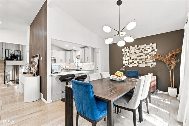 Photo - 521 Lavergne Ave