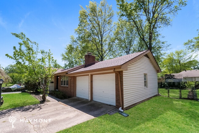 Building Photo - 10505 E 79th St