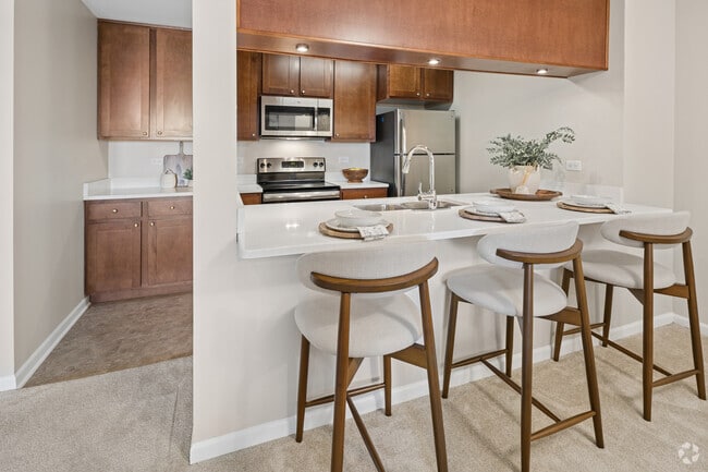 Iris Deluxe (Den) 2BR, 2BA w/Den - 1,171SF - Kitchen