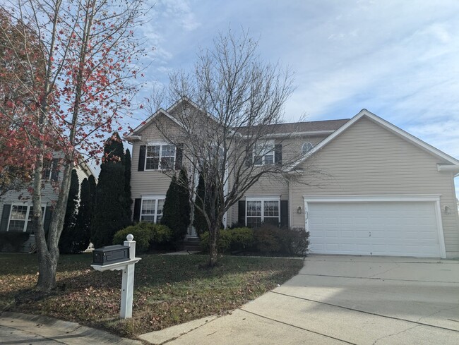 Front yard view - 12124 Burning Ridge Ct House