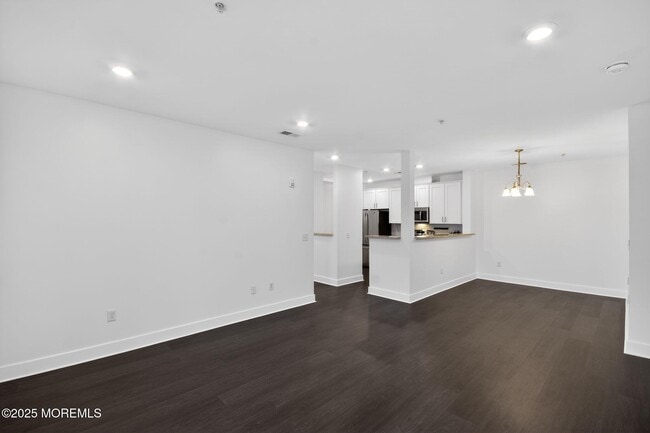 Photo - 626 Marion Ln