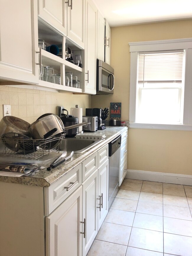 Photo - 120 Holton St Unidad 120 Holton