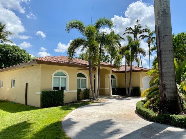 Photo - 6845 SW 52nd St