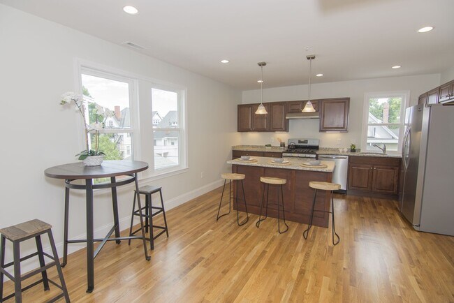 79 Thurston St Unit 2