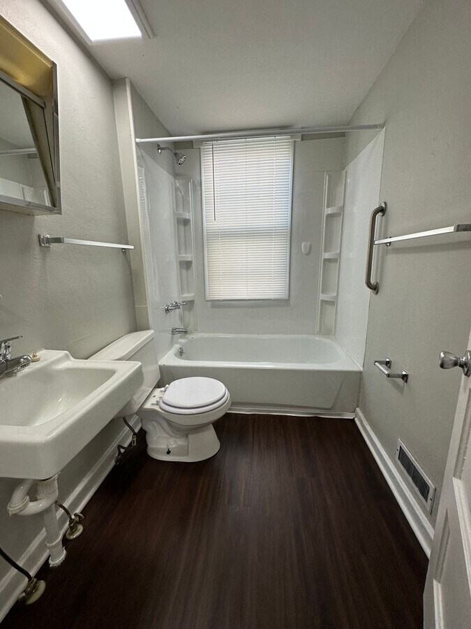 Photo - 1517 Virginia St Unit 1