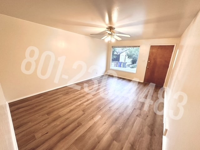 Front Room Reverse View - 858 Yale Ave S