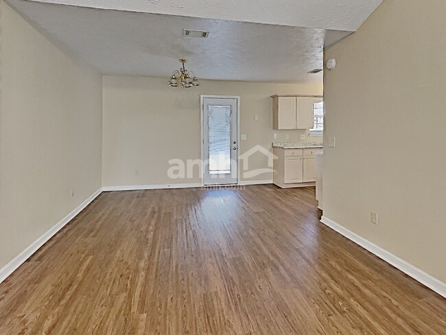 Photo - 1200 Larzelere Ln