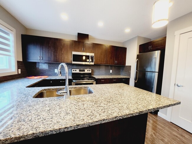 Photo - 140 Youville Dr E Northwest