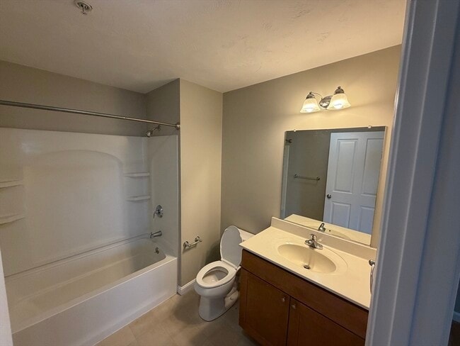 Photo - 670 Bedford St Unit 310