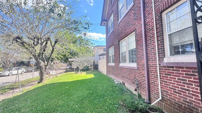 Photo - 3902 Dallas St Unidad 6