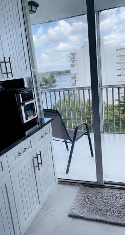 Photo - 1505 N Riverside Dr