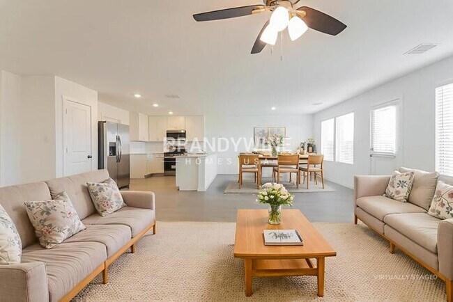 Photo - 260 Backcountry Dr