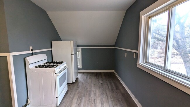 Photo - 1043 Chestnut St Unit 1043 Chestnut St -  2