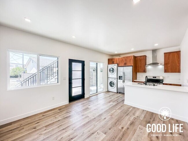 3584 Hatteras Ave Unit 102